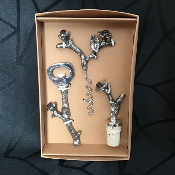 Bombay Other - NWOT Bombay Bar set, bottle opener, corkscrew and wine stopper